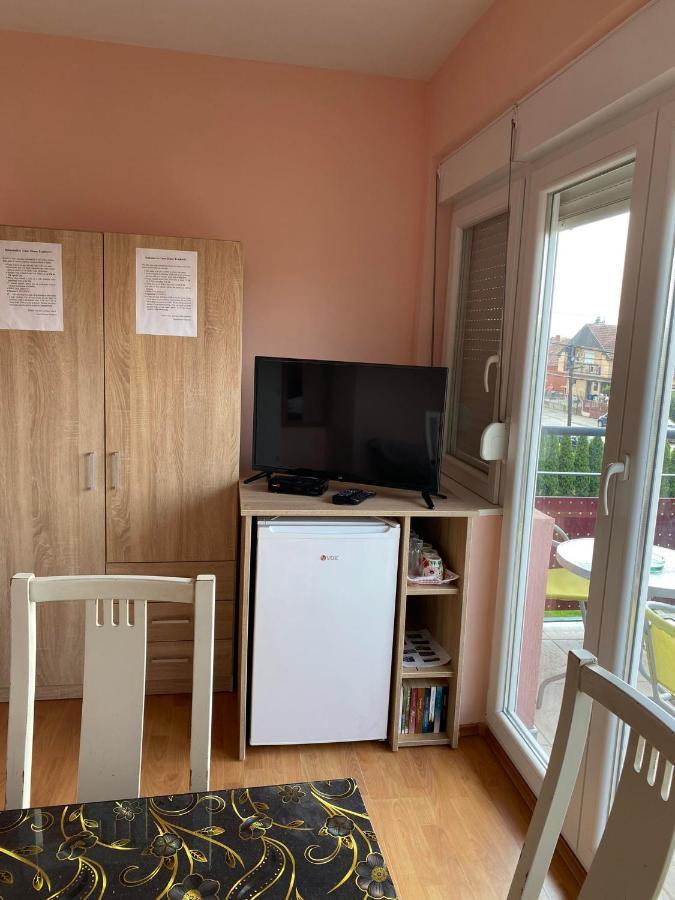 Guest House Trajkovic Jagodina Ngoại thất bức ảnh